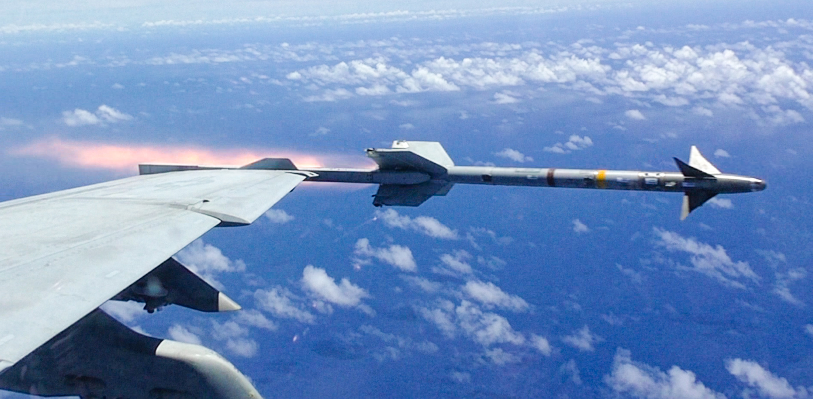 A beautiful AIM-9M Sidewinder